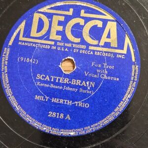 Milt Herth Trio – Scatter-brain / Church Mouse On A‎ Spree 1939 Decca 2818 V+/V+